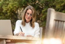 سن-اليأس-و-انقطاع-الطمث